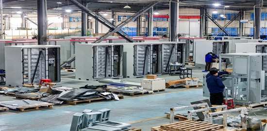 Smart BESS Solutions containerized energy storage system and photovoltaic container with integrated BMS and off-grid inverter