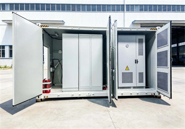 Off-grid inverter with battery management system BMS