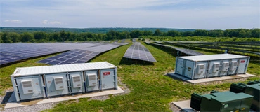 Solar-wind-storage hybrid integration microgrid